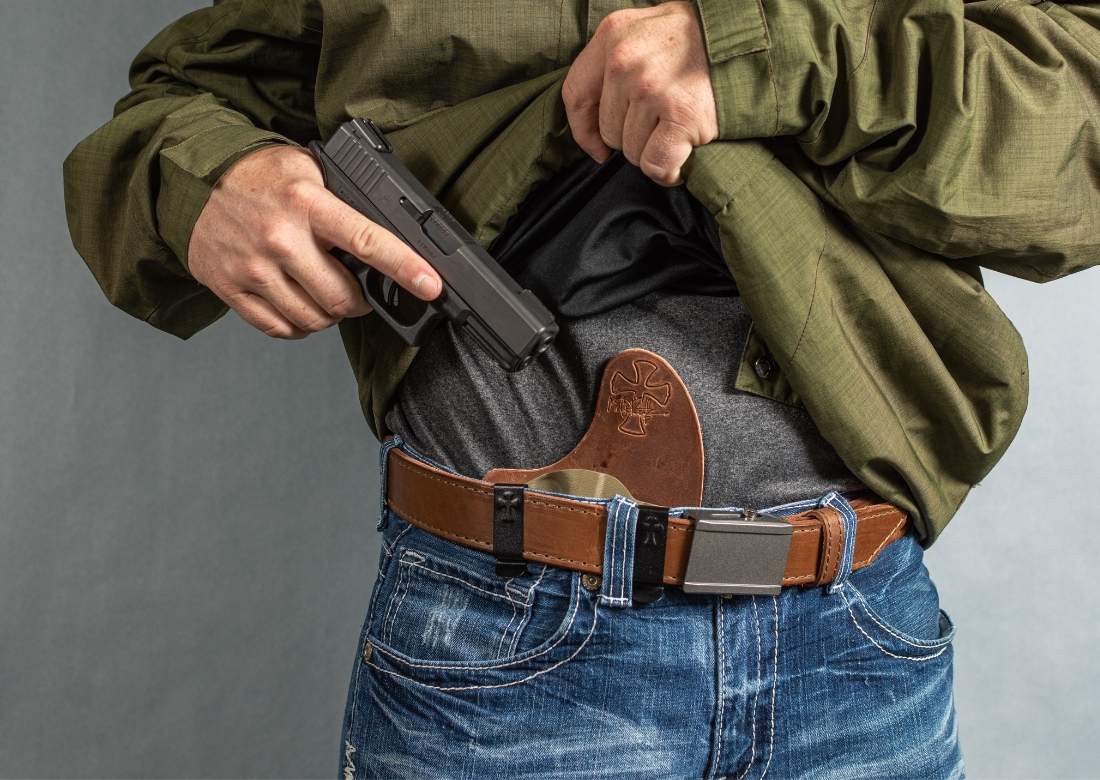 Features of concealed carry of weapons in winter 1