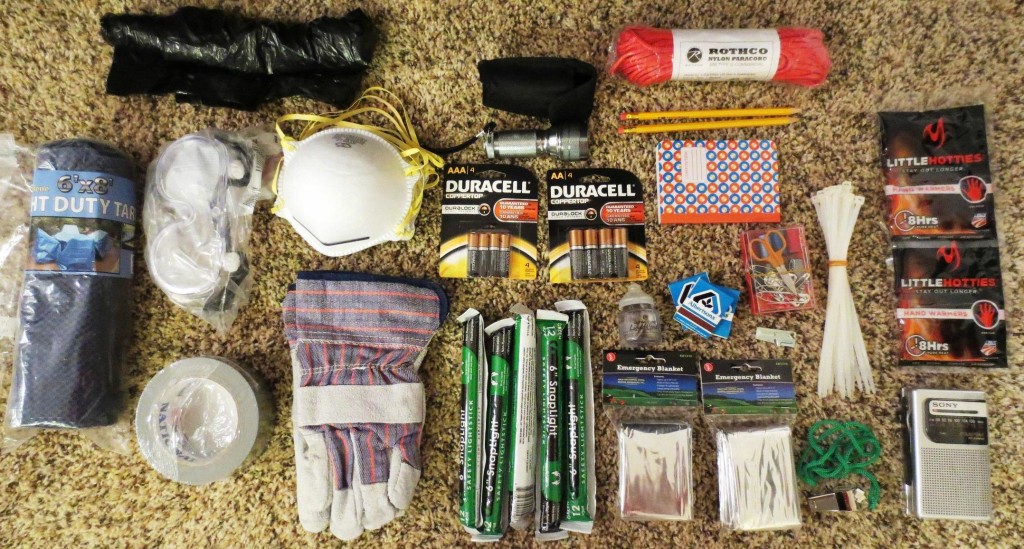 How to create your own emergency survival kit 1